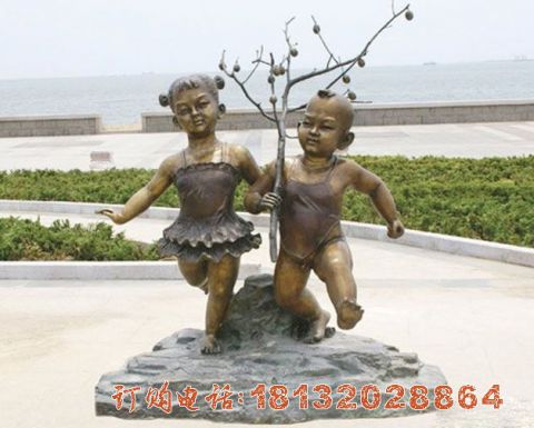 玩耍的儿童铜雕
